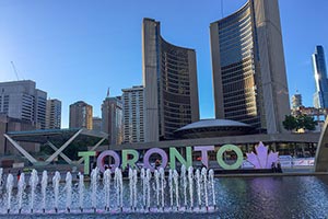 Онтарио закрывает Toronto и Peel из-за коронавируса
