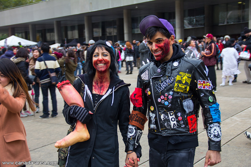 Toronto Zombie Walk 2013 фотография