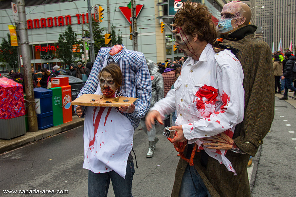 Toronto Zombie Walk 2013 фотография