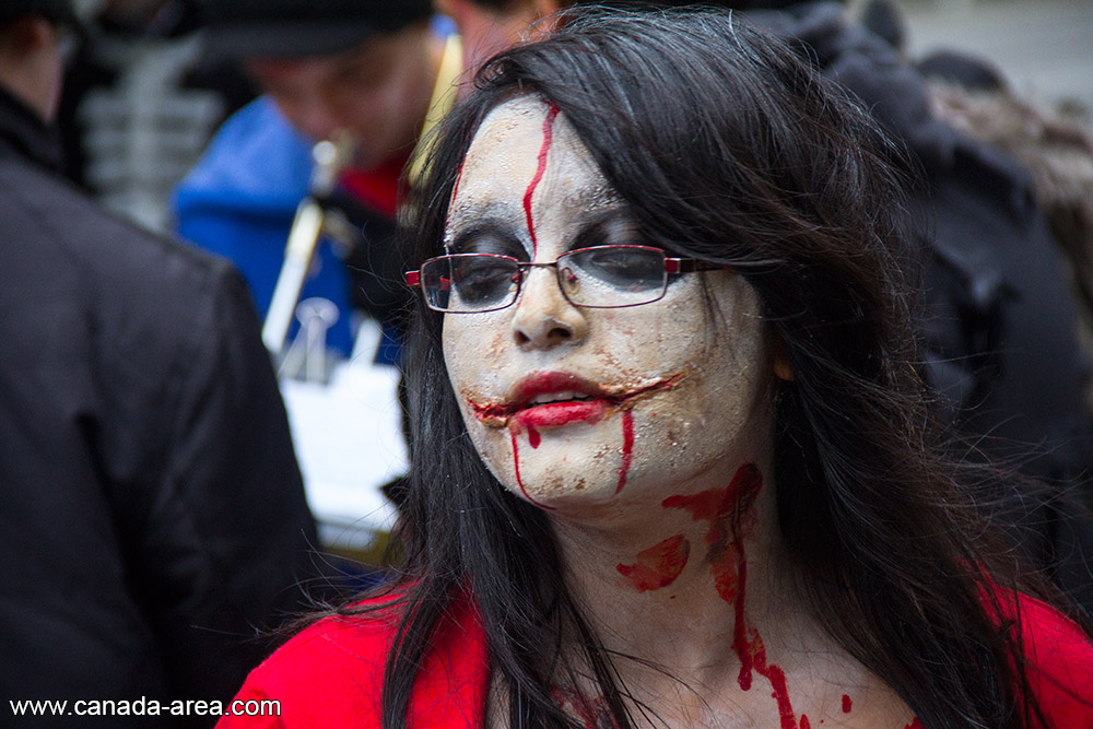 Toronto Zombie Walk 2013 фотография