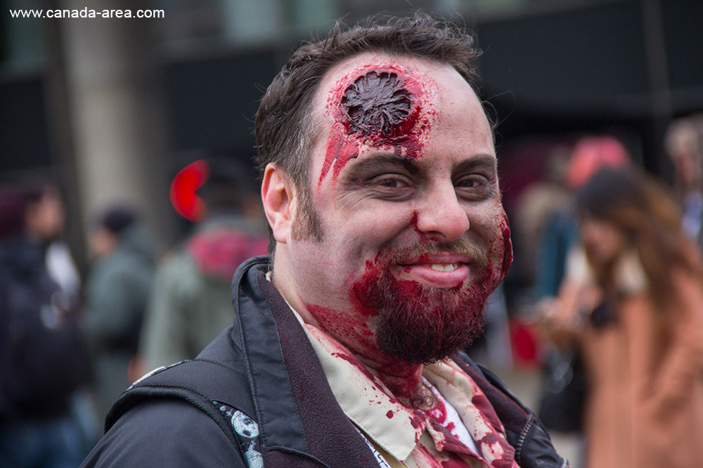 Toronto Zombie Walk 2013 фотография