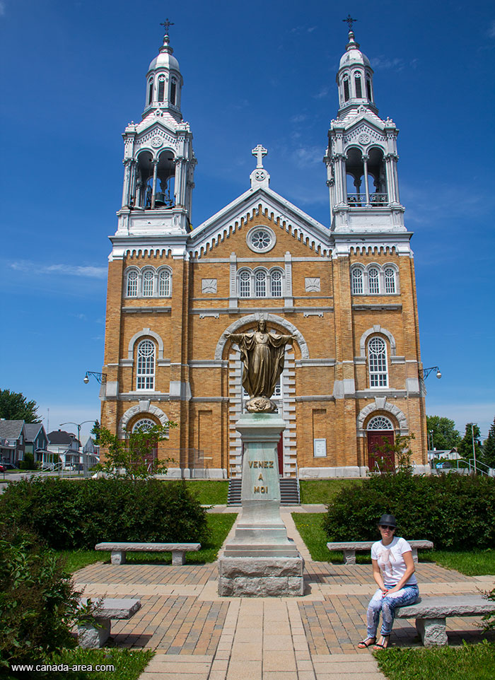 Фотография цервки в Quebec City